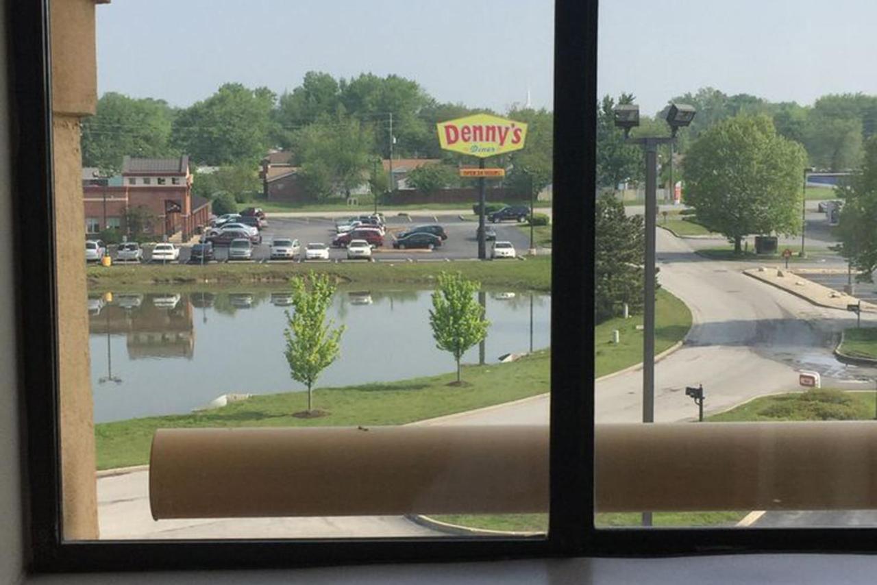 La Quinta Inn By Wyndham Indianapolis East-Post Drive Exterior foto