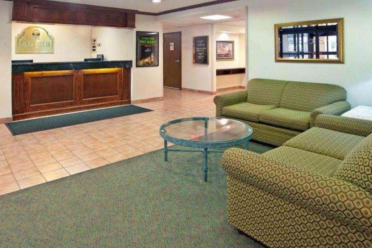 La Quinta Inn By Wyndham Indianapolis East-Post Drive Exterior foto
