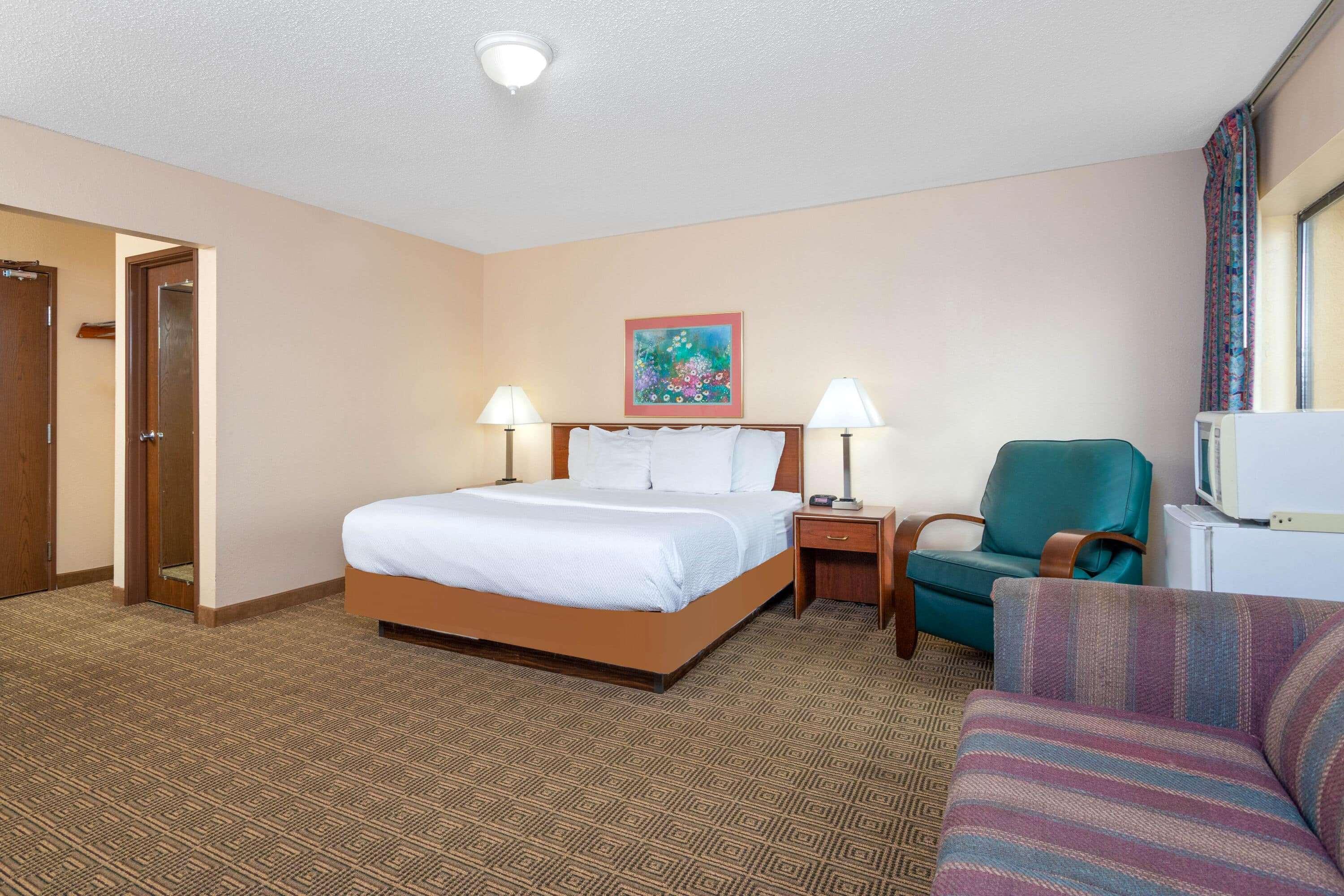 La Quinta Inn By Wyndham Indianapolis East-Post Drive Exterior foto