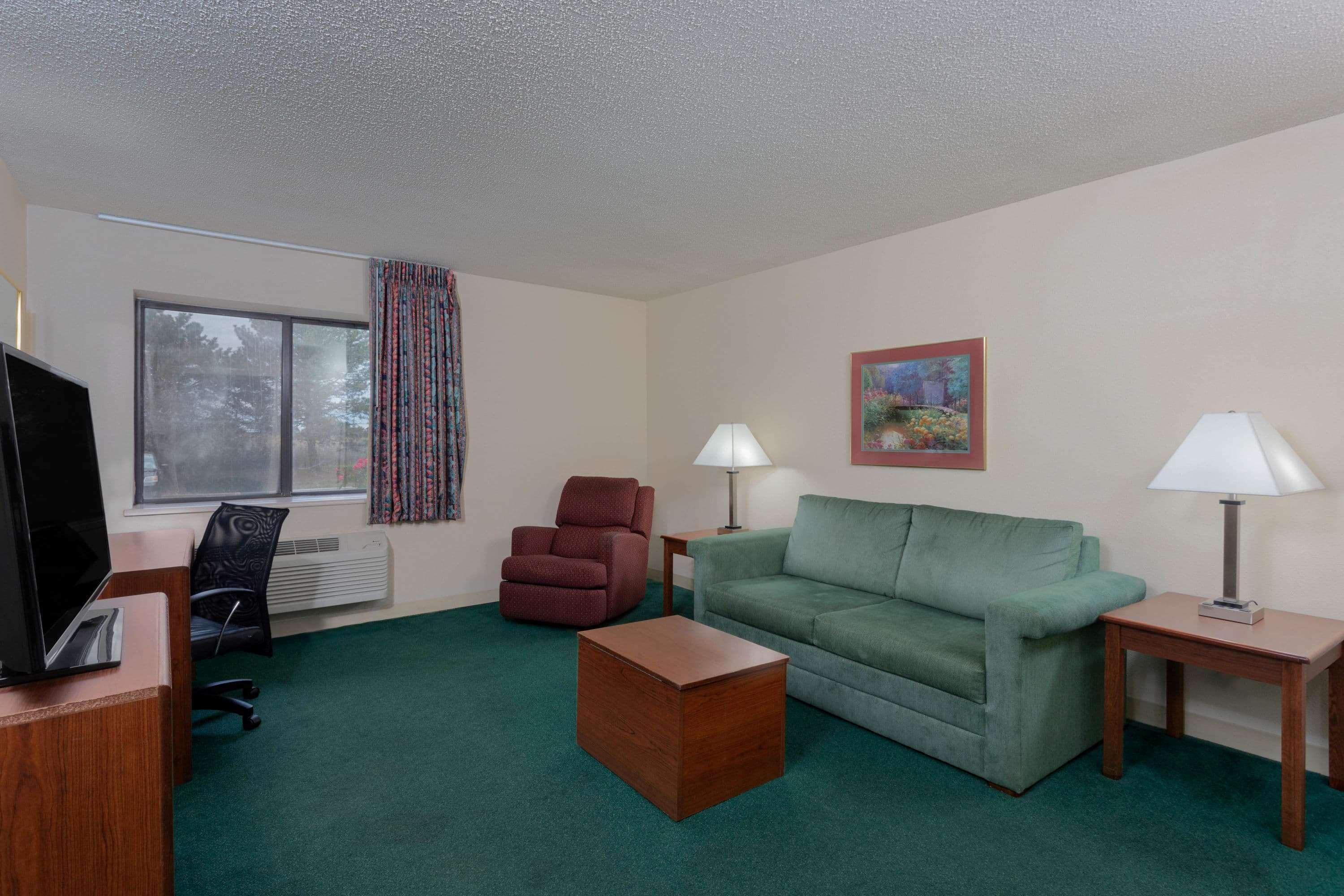 La Quinta Inn By Wyndham Indianapolis East-Post Drive Exterior foto